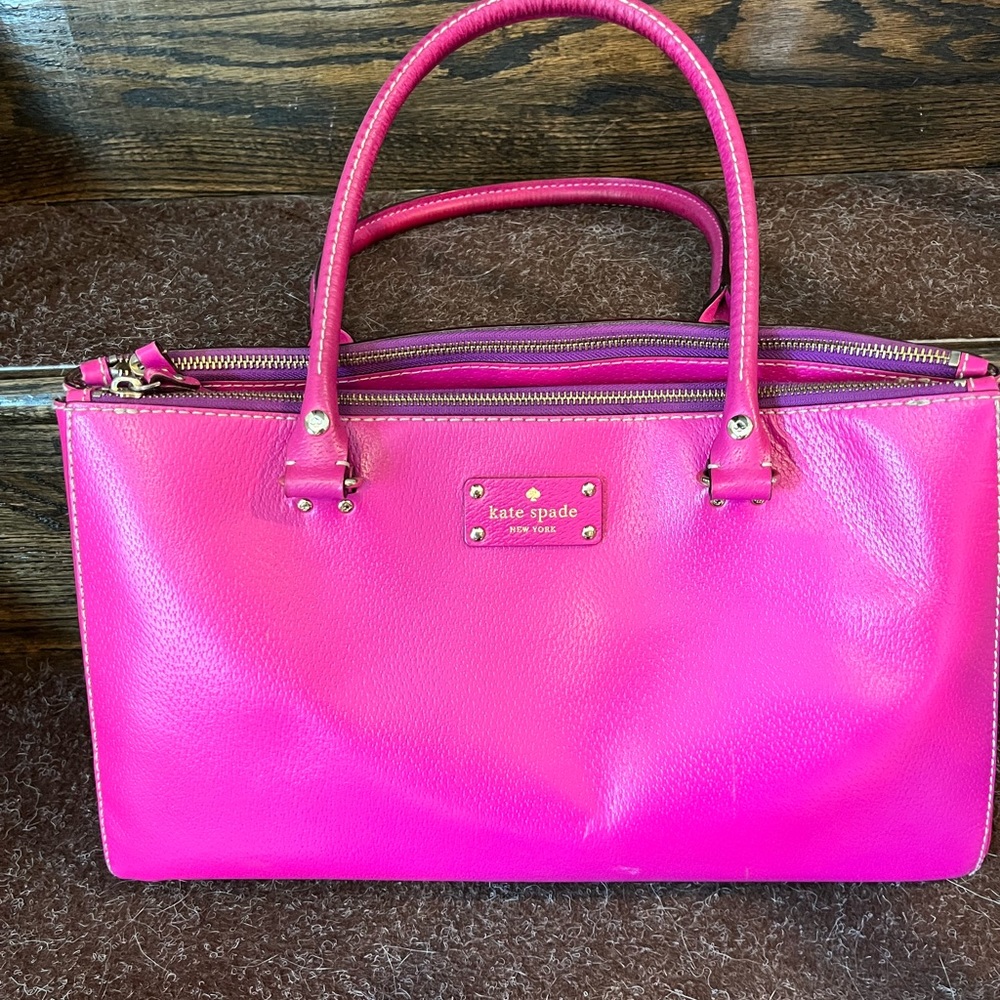 Kate Spade hot pink tote / satchel. Large zipper side pockets, magnetic closure.